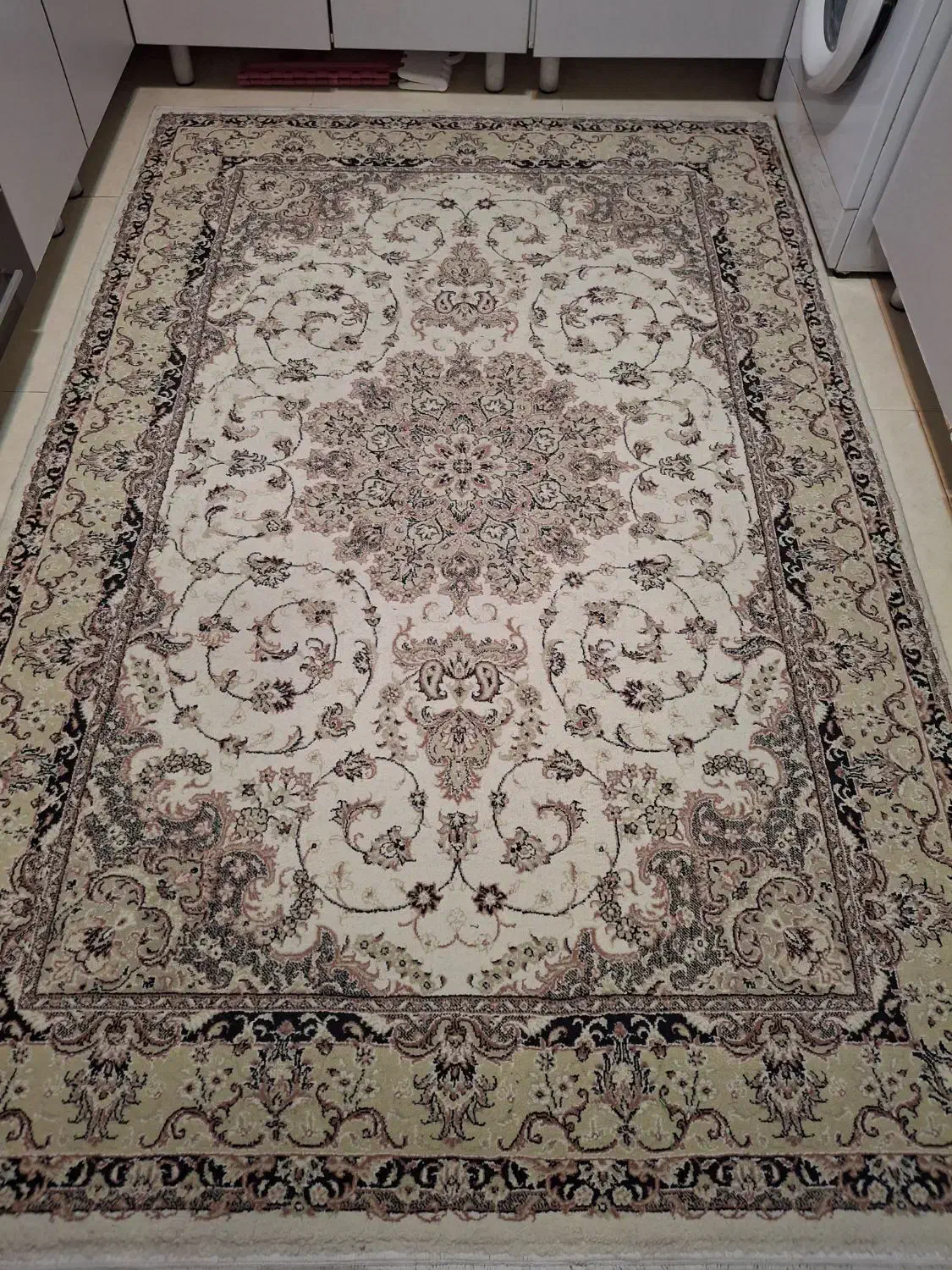 فرش ۴ متری کرم|فرش|پردیس, فاز ۴|دیوار