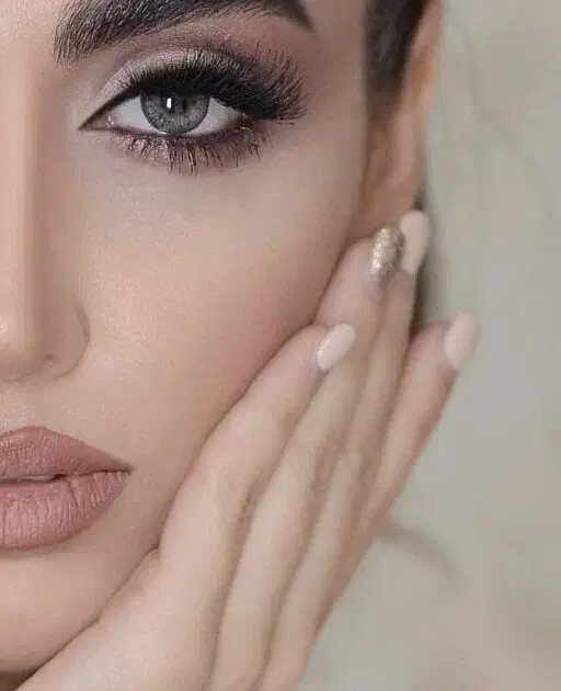 تخفیف 50% درصدی میکاپ و شنیون vip|خدمات آرایشگری و زیبایی|سنندج, |دیوار