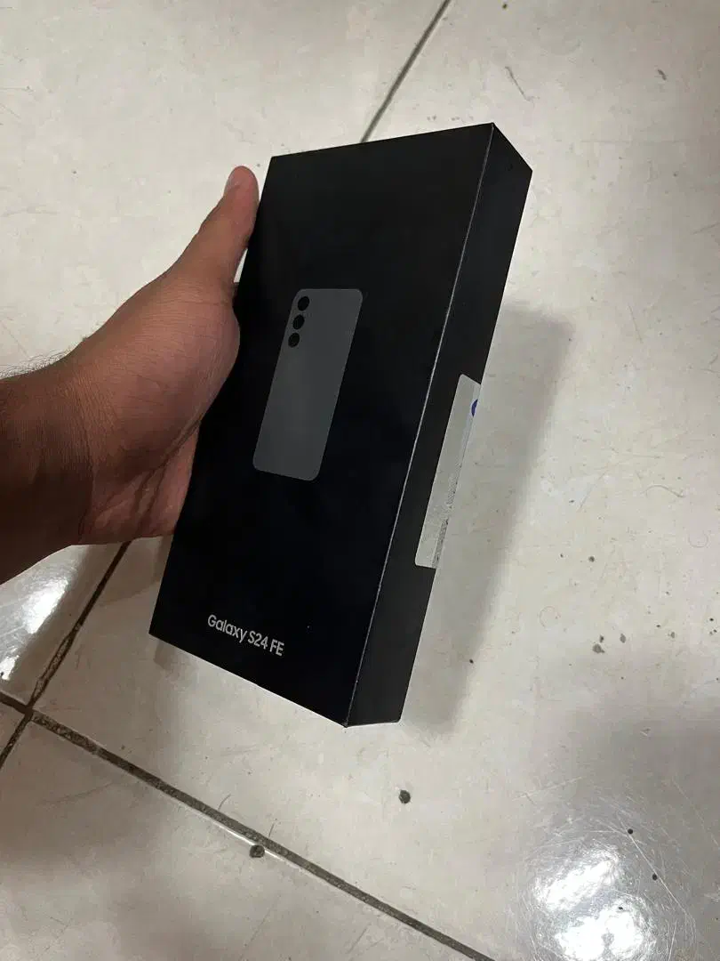 سامسونگ Galaxy S24 FE با حافظهٔ ۲۵۶ گیگابایت|موبایل|تهران, اکباتان|دیوار