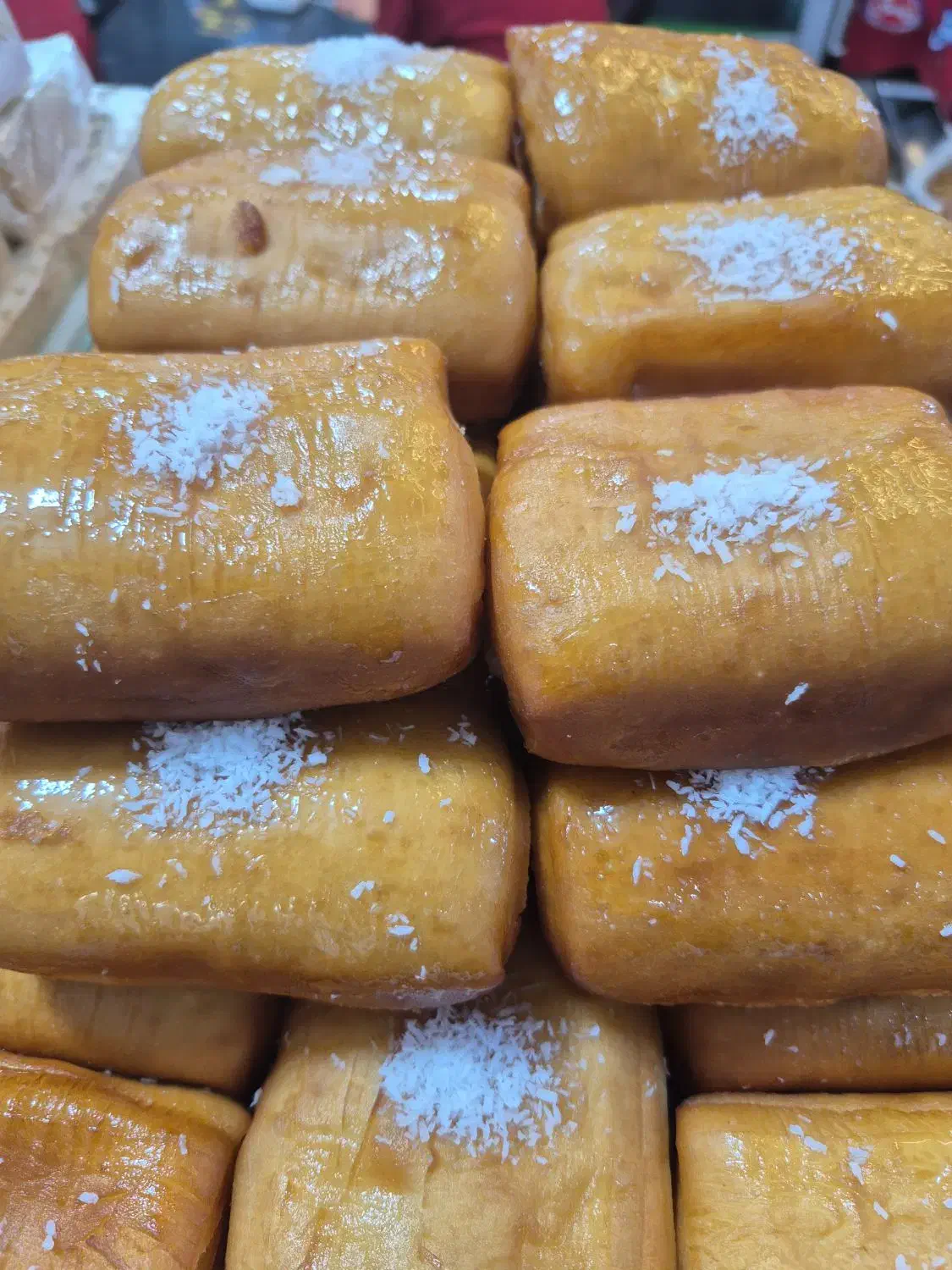 فروشنده برای قنادی و بستنی|استخدام خدمات فروشگاه و رستوران|ایلخچی, |دیوار