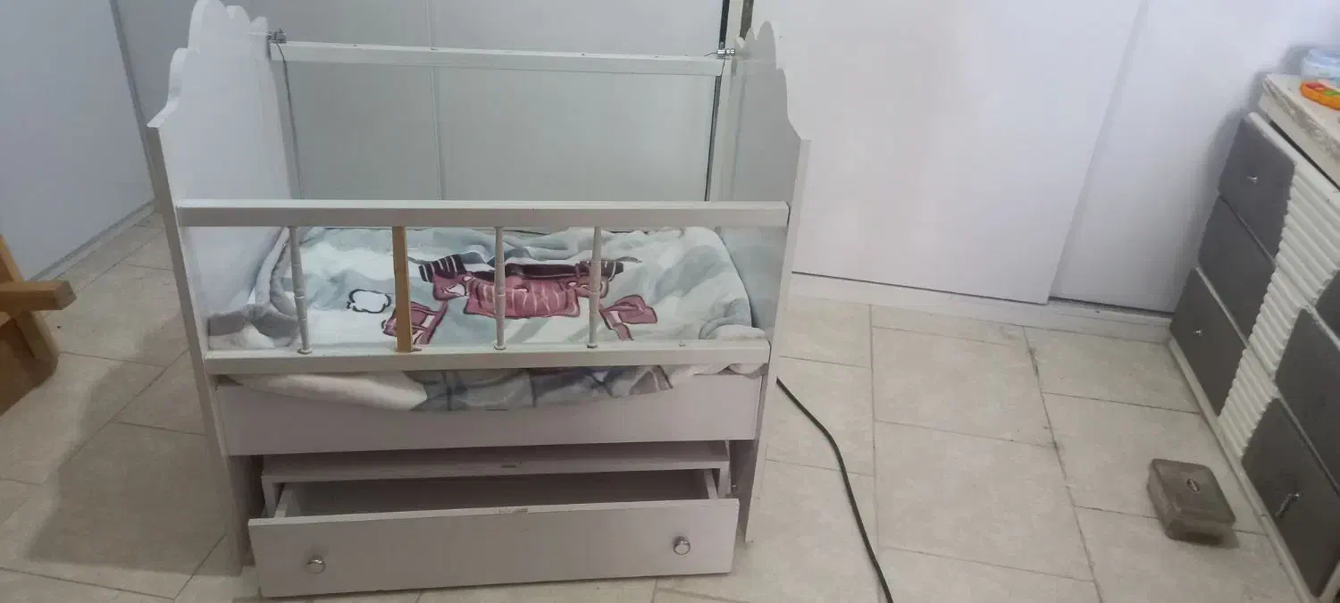 تخت خواب نوازد|تخت و سرویس خواب|سهند, |دیوار