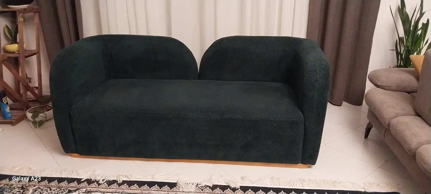 مبلمان نیم ست|مبلمان خانگی و میز عسلی|گلبهار, شهر جدید گلبهار|دیوار