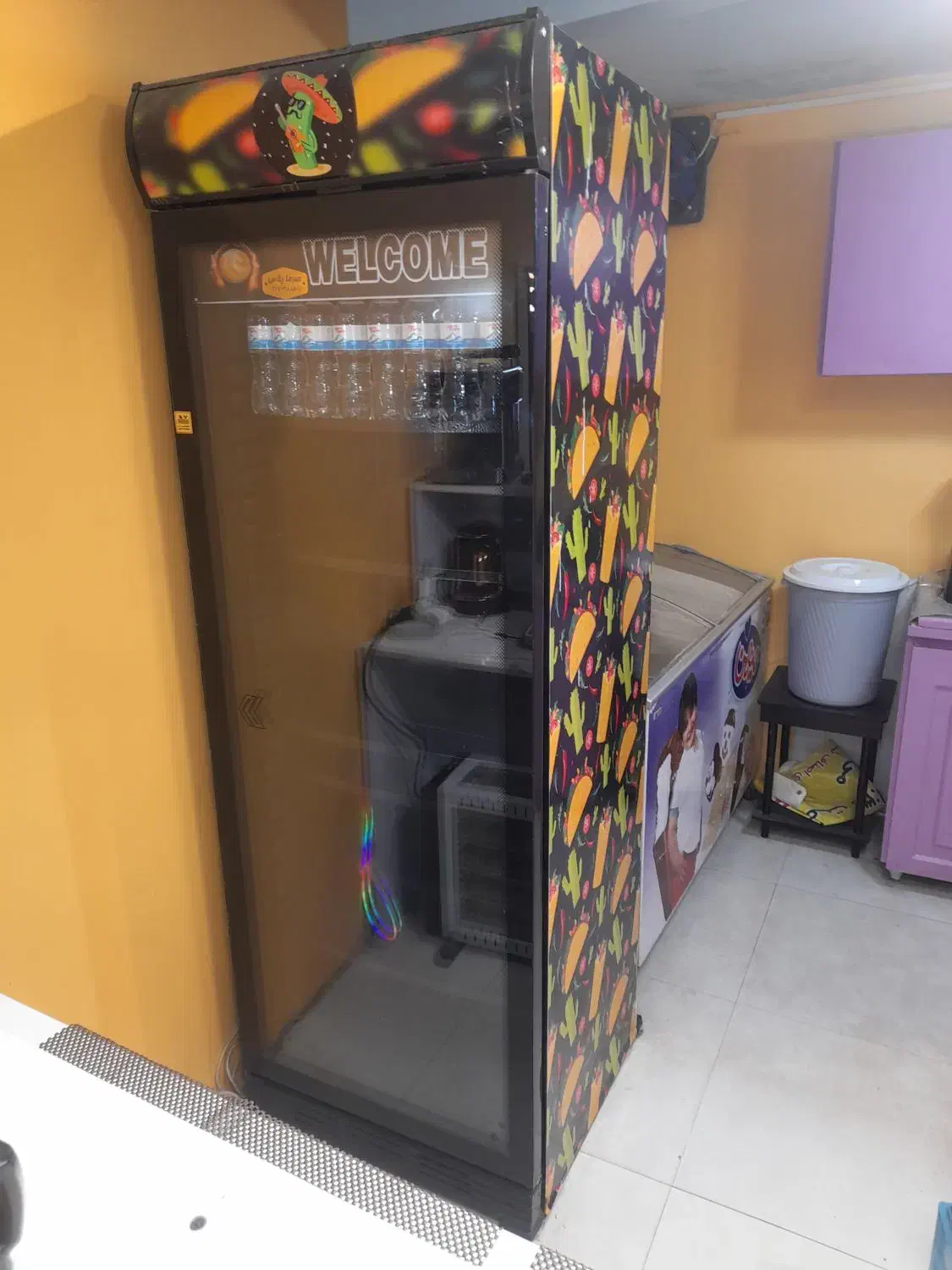 یخچال ایستاده در حد نو داخل مشکی|فروشگاه و مغازه|طرقبه, |دیوار