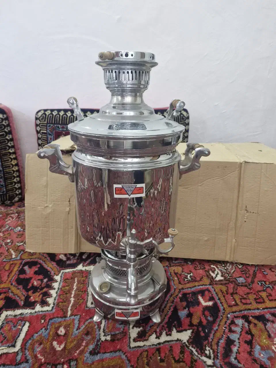 سماور بزرگ مجلسی نفتی ساخت برادران|سماور، چای‌ساز، قهوه‌ساز|تبریز, |دیوار