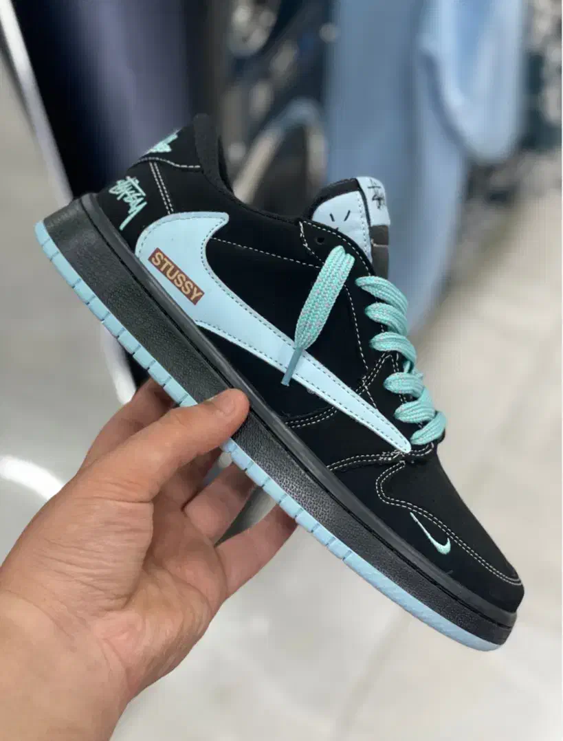 کفش جردن ترویس|کیف، کفش، کمربند|یاسوج, |دیوار