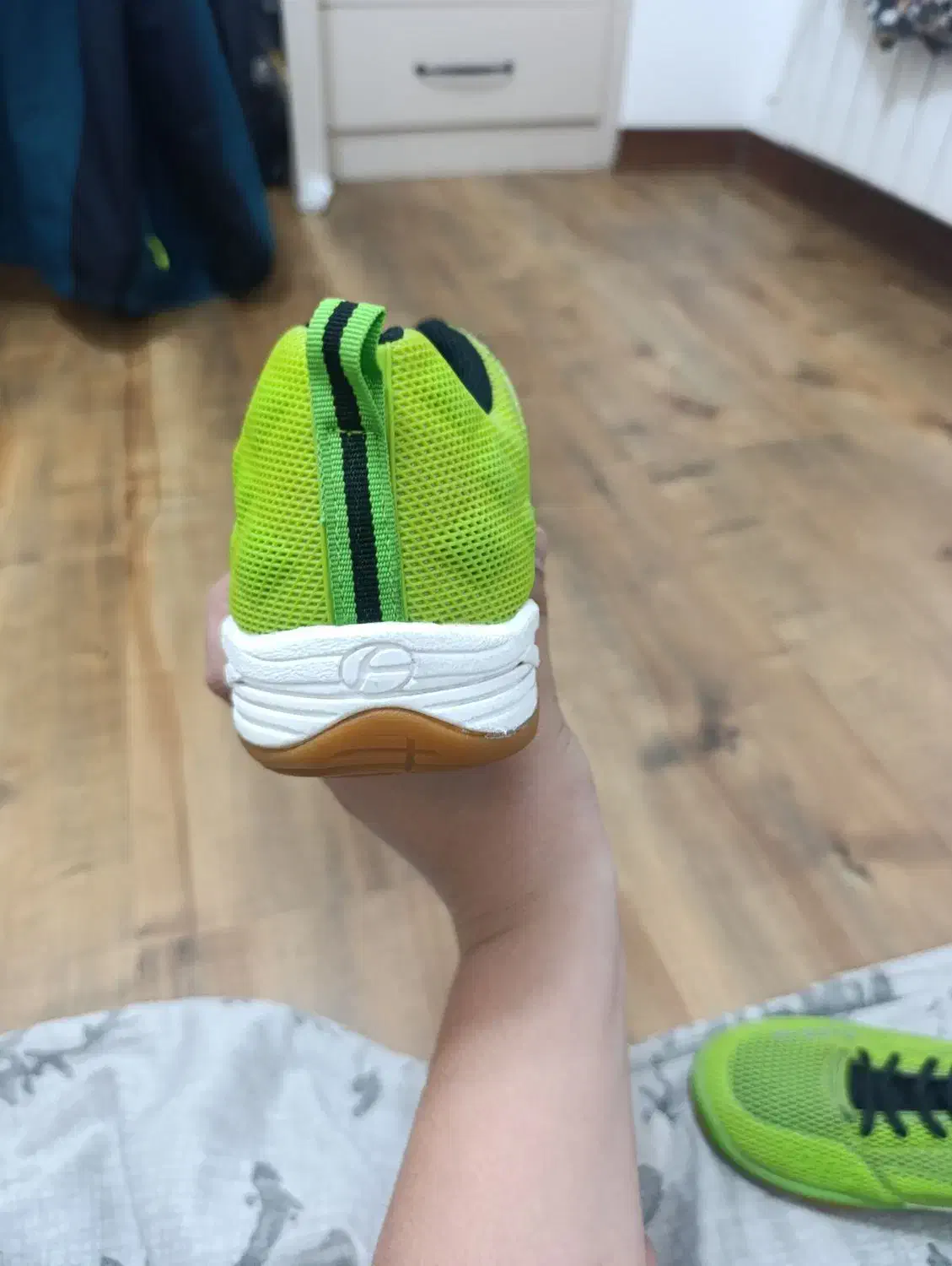 کفش بدمینتون و تنیس نو|کیف، کفش، کمربند|بهشهر, |دیوار