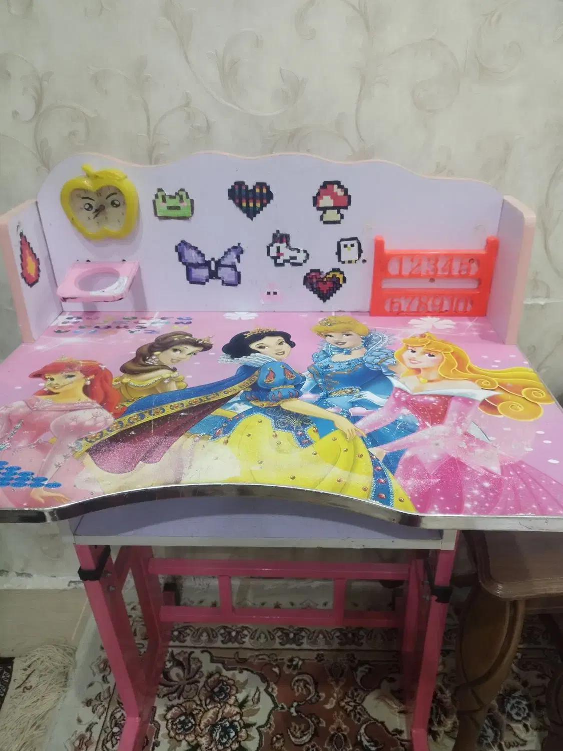 میز تحریر|میز تحریر و کامپیوتر|تربت‌حیدریه, فرمانداری|دیوار