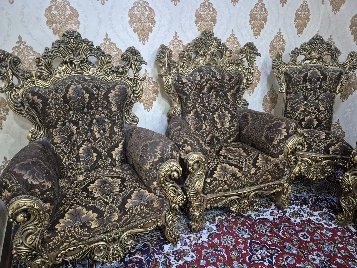 ست ۹ نفره مبل سلطنتی|مبلمان خانگی و میز عسلی|بهبهان, |دیوار