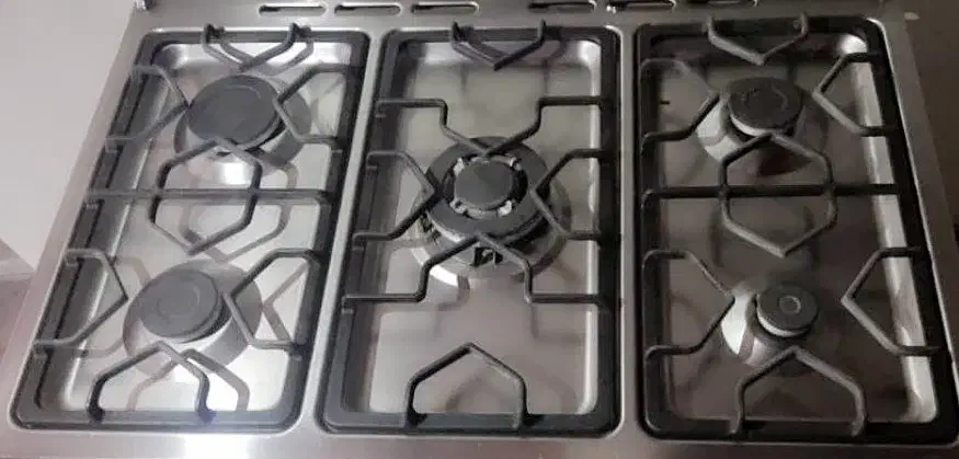 گاز ۵شعله فردار اسنوا در حد نو|اجاق گاز و لوازم برقی پخت‌وپز|بندر انزلی, بشمن|دیوار