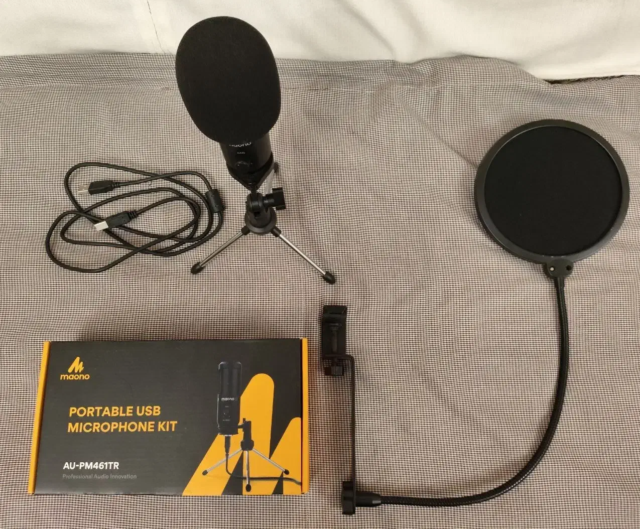 میکروفون حرفهای به همراه پاپ فیلتر|آلات موسیقی|رشت, استقامت ۱|دیوار