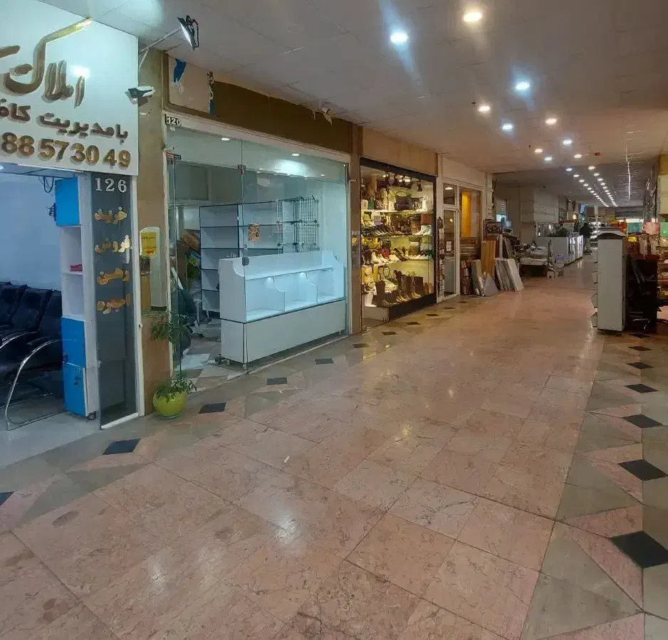 اجاره مغازه شهرک غرب ۱۸متر همکف پاساژ|اجارهٔ مغازه و غرفه|تهران, ایوانک|دیوار