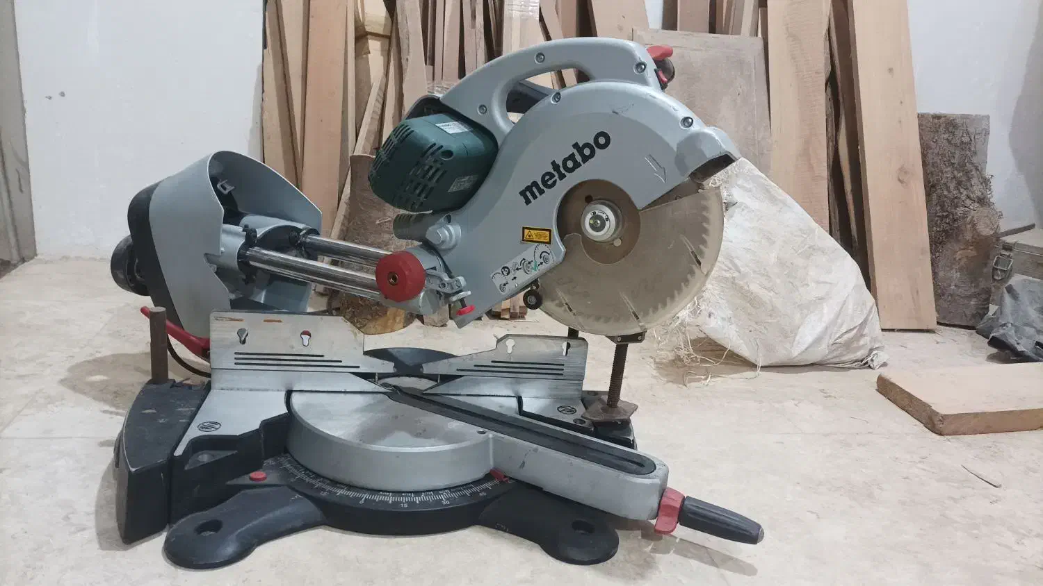 فارسی بر متابو ۲۵۴|ابزارآلات|چهاردانگه (تهران), |دیوار