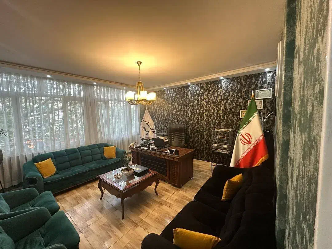 75متر /سنداداری/فول امکانات/تابلوخور/صادقیه|اجارهٔ دفتر کار، اتاق اداری، مطب|تهران, صادقیه|دیوار