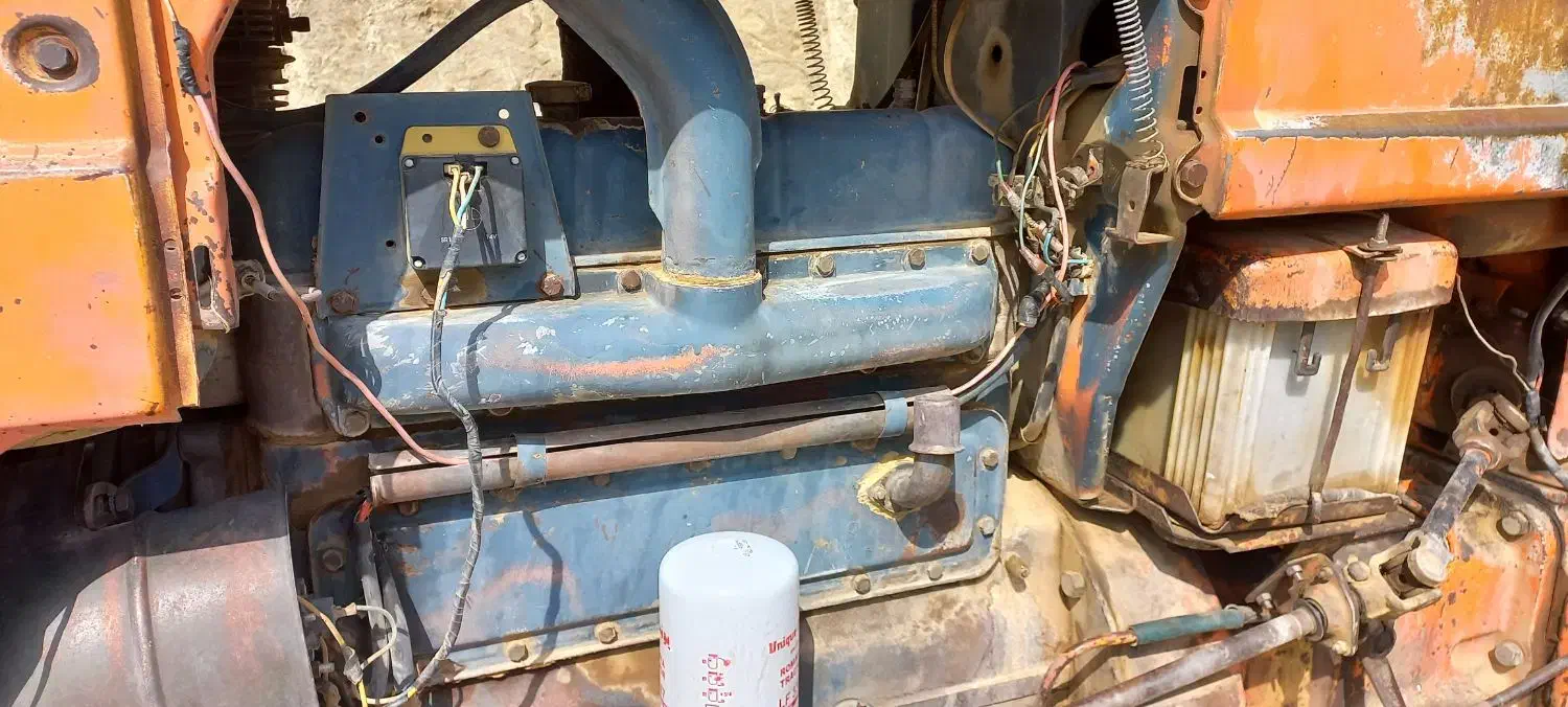 تراکتور رومانی عتیقه|خودرو سنگین|صحنه, |دیوار