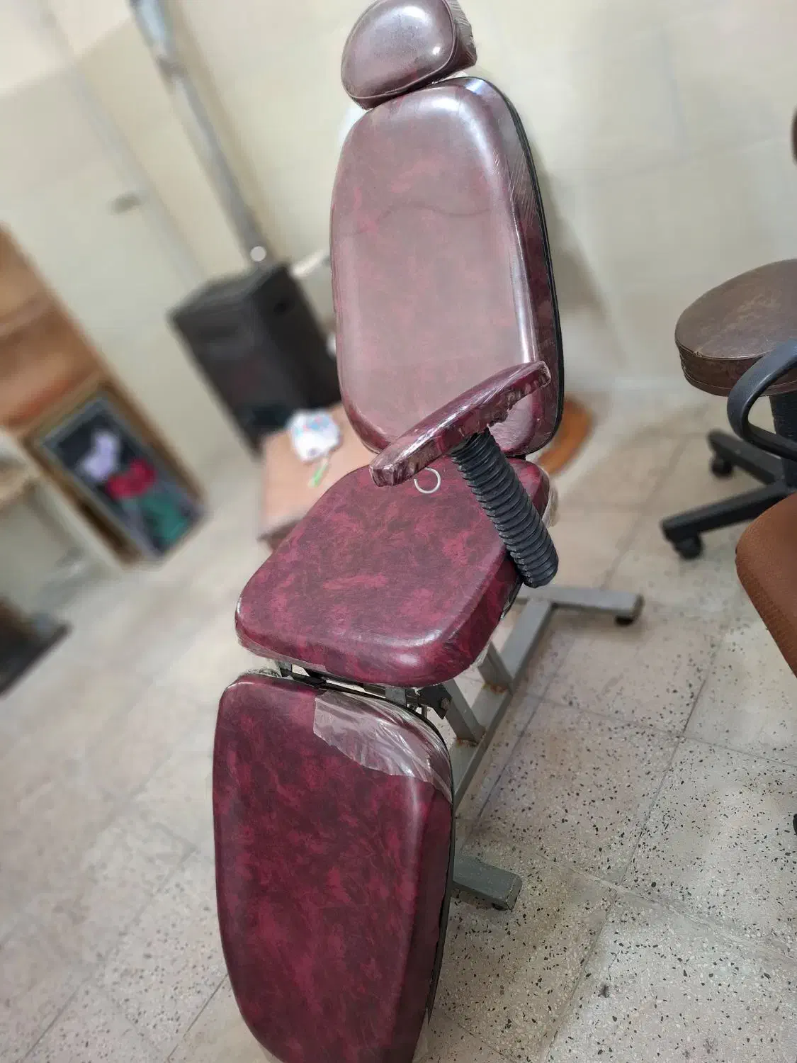 صندلی اصلاح|آرایشگاه و سالنهای زیبایی|زنجان, |دیوار