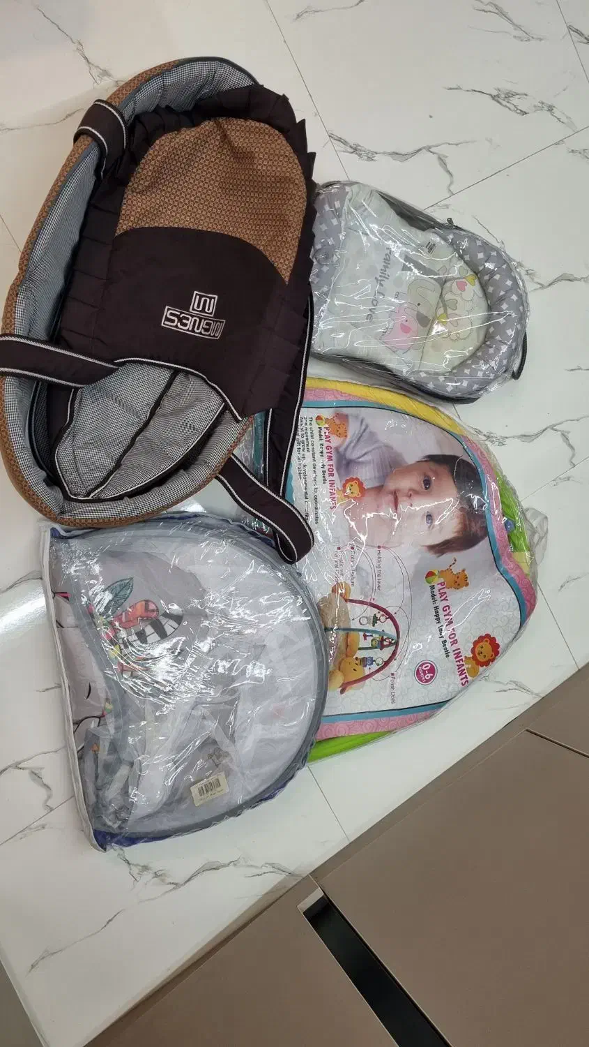 ساک حمل، تشک بازی ، پشه بند ، روزوئک و تشک فرنگی|اسباب و اثاث بچه|شیراز, ملاصدرا|دیوار