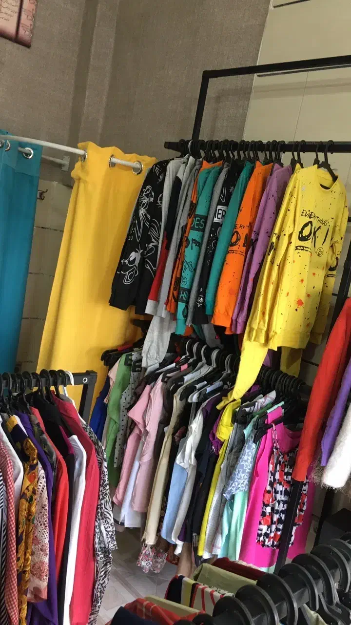 لباس فروشی|لباس|بوئین زهرا, |دیوار