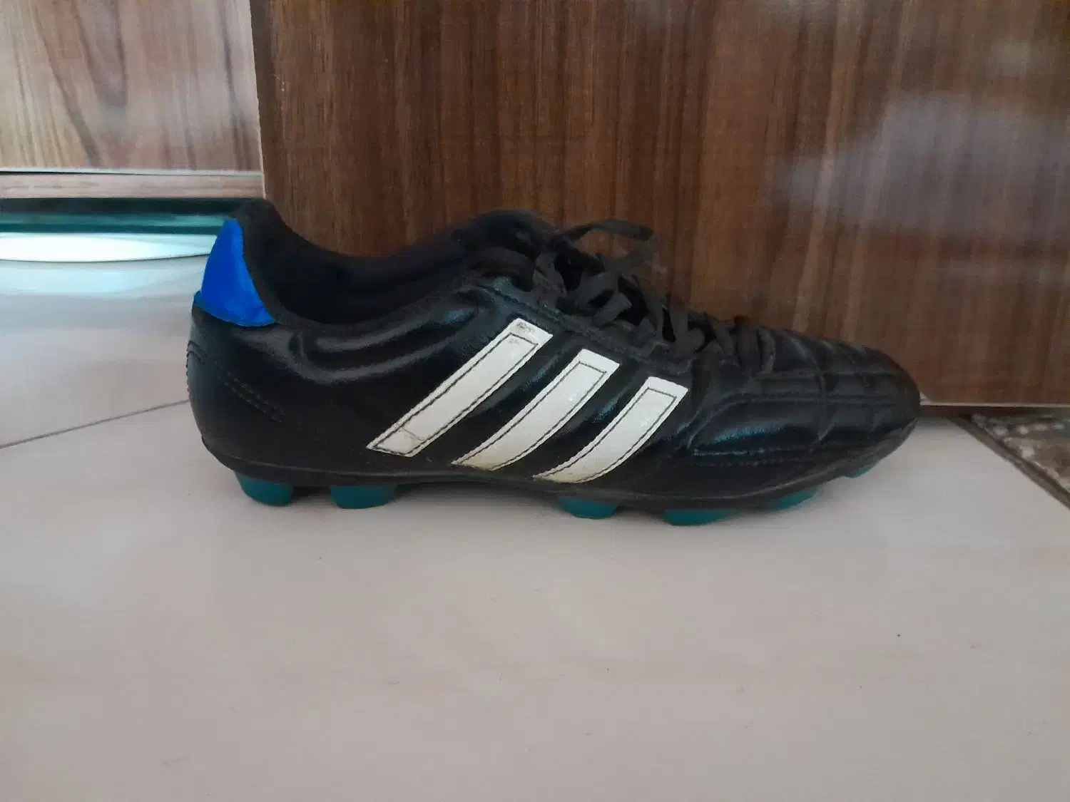 استوک چمن آدیداس|تجهیزات ورزشی|مشهد, کوشش|دیوار