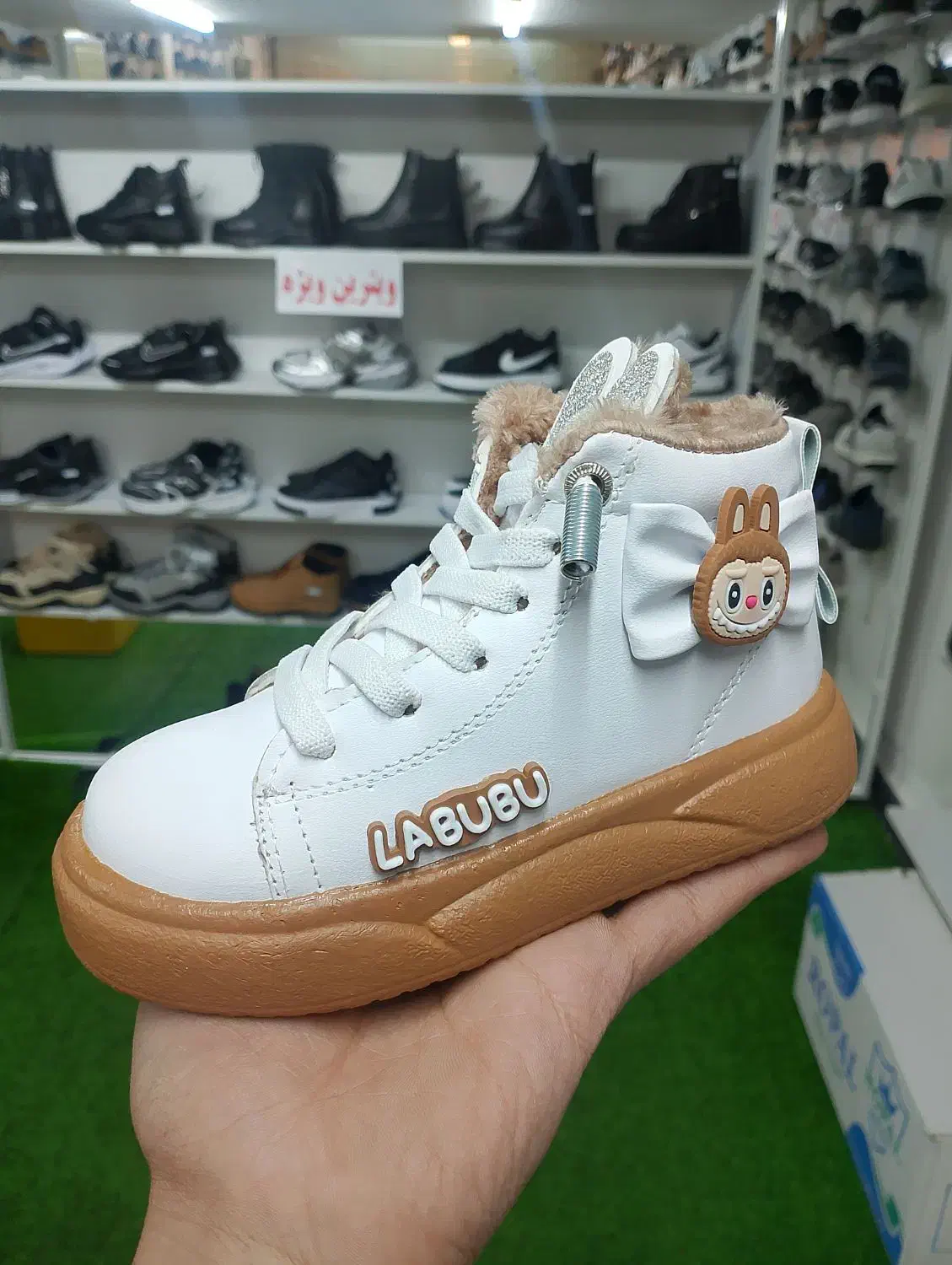 کفش نیم بوت بچه گانه دخترانه و پسرانه ساقدار اسپرت|کیف، کفش، کمربند|مشهد, ولیعصر (شهرک غرب)|دیوار