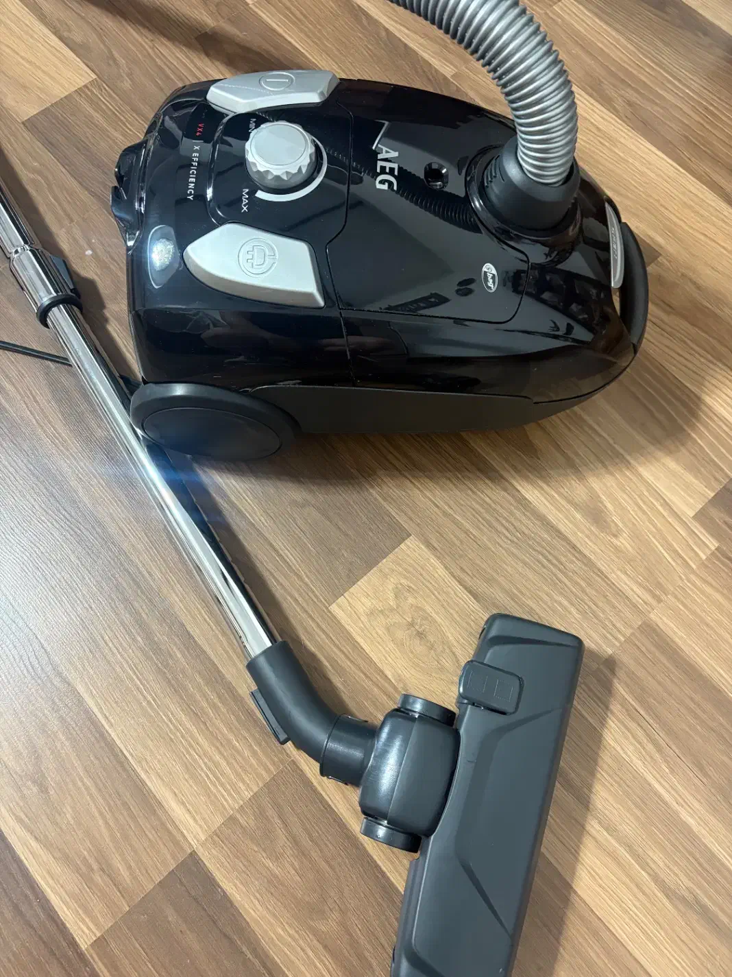 جاروبرقی نو وارداتی|جاروبرقی، جارو شارژی، بخارشو|رشت, معلم|دیوار