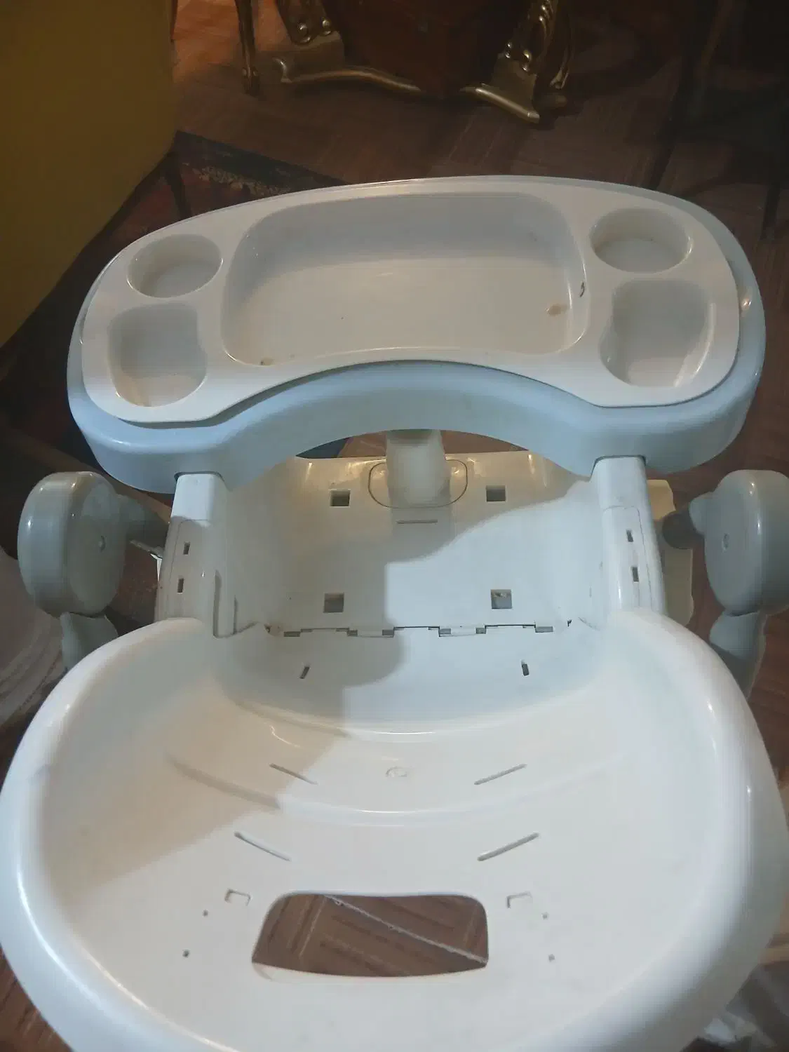 صندلی بچه|تخت و صندلی بچه|قم, سالاریه|دیوار