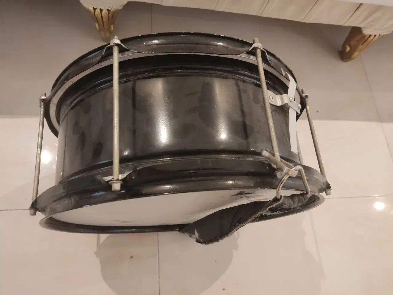 دوهل|درام و پرکاشن|تهران, نازیآباد|دیوار