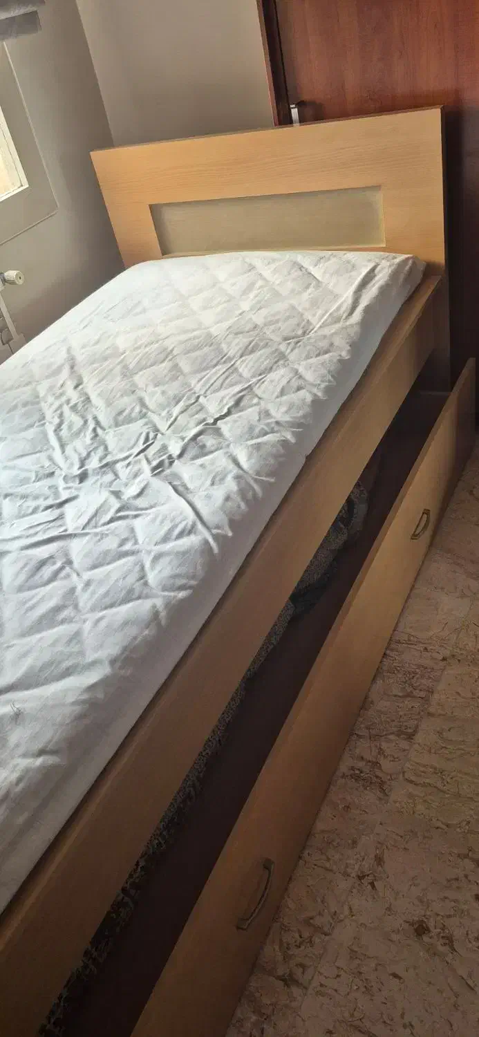 فروش ست تختخواب و میز تحریر|تخت و سرویس خواب|تهران, قیطریه|دیوار