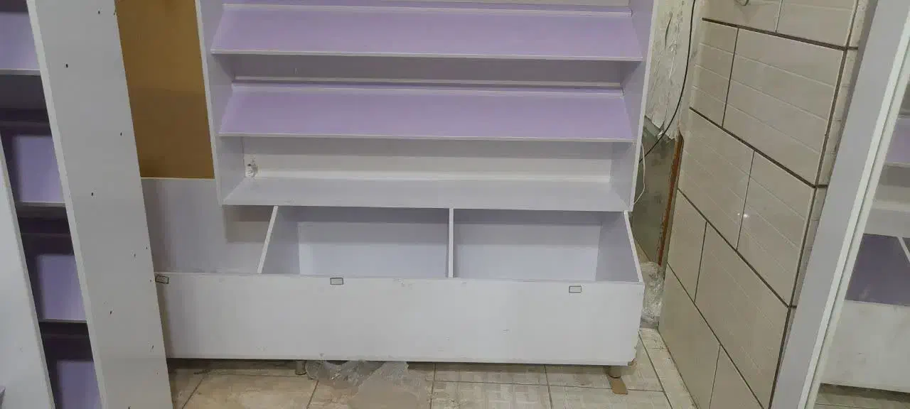 ویترین و قفسه کفش فروشی|فروشگاه و مغازه|زرند, |دیوار