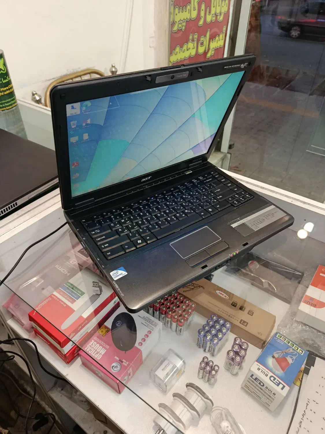 لپتاپ/کارکرده/ایسر/ایسر|رایانه همراه|اصفهان, نقش جهان|دیوار