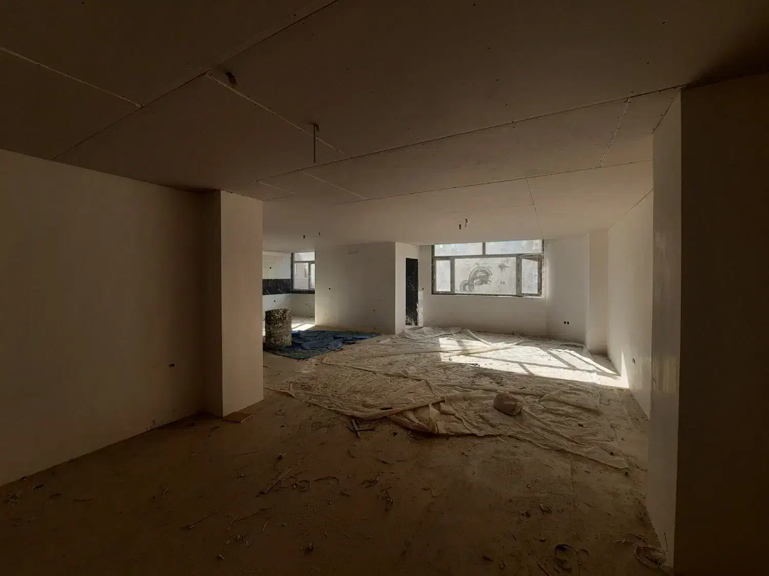 پـیش فروش واحـد متـراژ بالا/ زیر قیمت منطقه|پیشفروش املاک|هشتگرد, فاز ۱ مهستان|دیوار