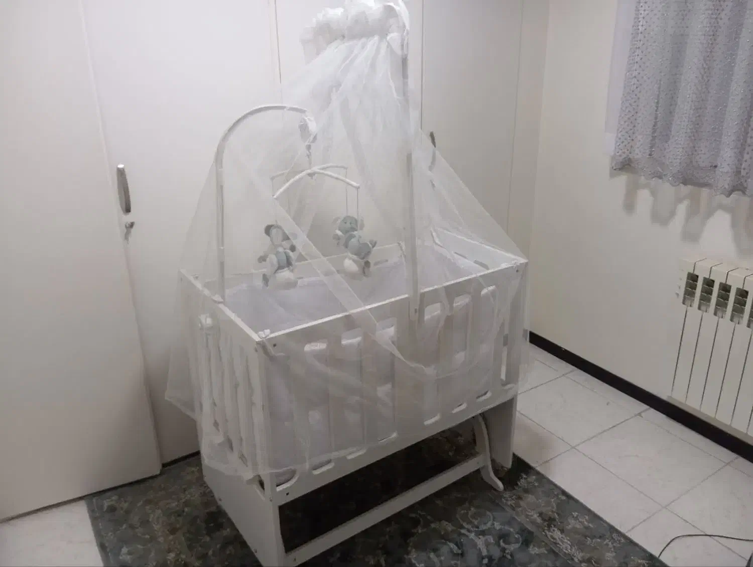 تخت خواب نوزاد|تخت و صندلی بچه|تهران, مقدم|دیوار