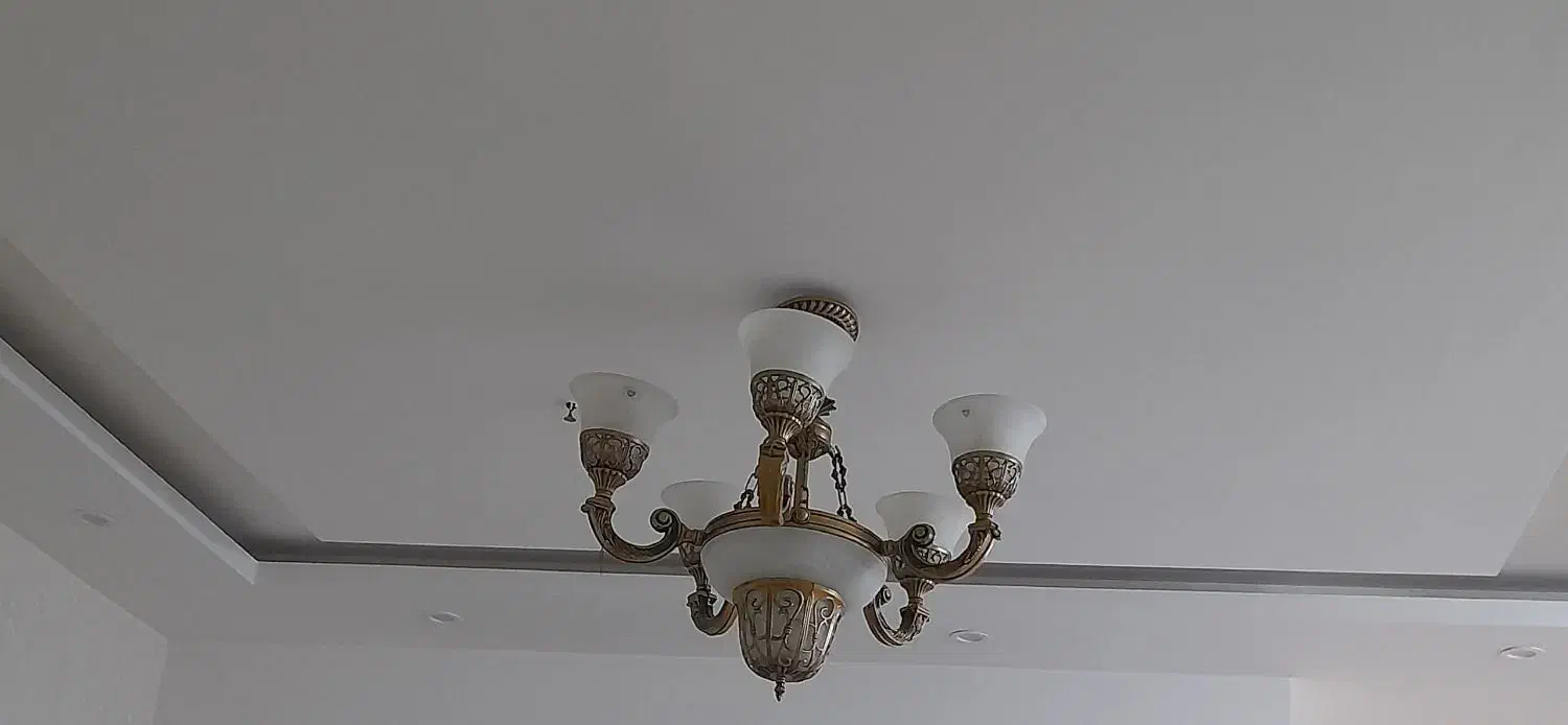 دوعدد لوستر پنج شاخه|لوستر و چراغ آویز|مشهد, بهارستان|دیوار