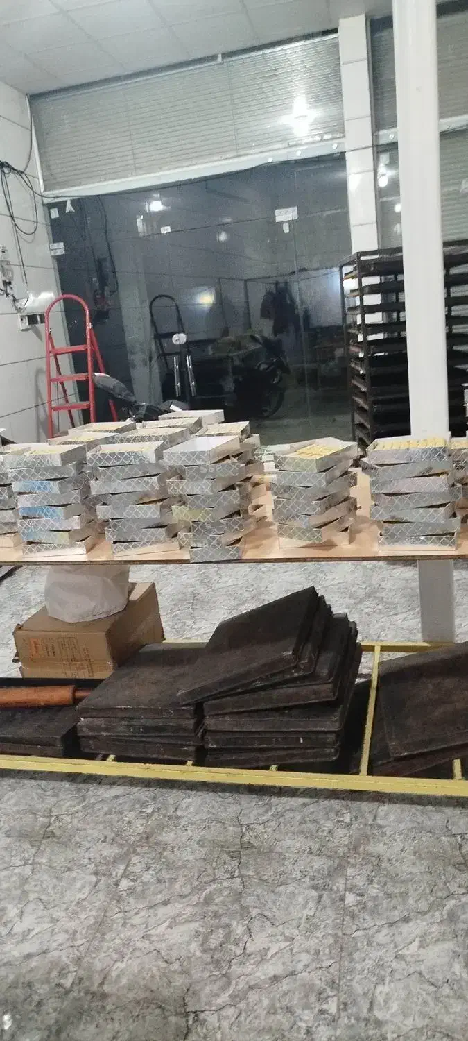 کار در کارگاه|استخدام خدمات فروشگاه و رستوران|سنندج, |دیوار