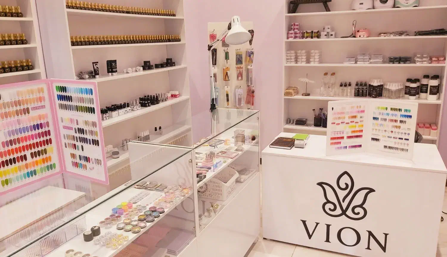 فروشگاه لوازم تخصصی کاشت ناخن ویون|آرایشی، بهداشتی، درمانی|کرمان, |دیوار