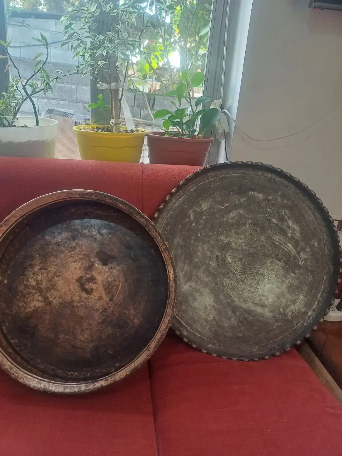 فروش تشت وسینی بزرگ مسی|کلکسیون اشیاء عتیقه|دابودشت, |دیوار