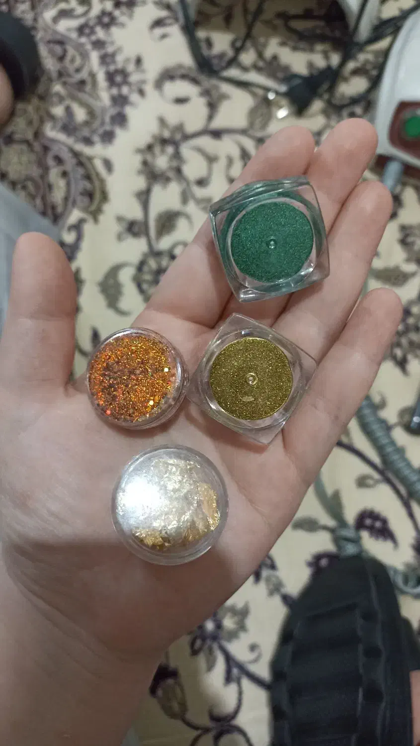 لوازم کاشت ناخن|آرایشگاه و سالنهای زیبایی|رشت, انصاری|دیوار