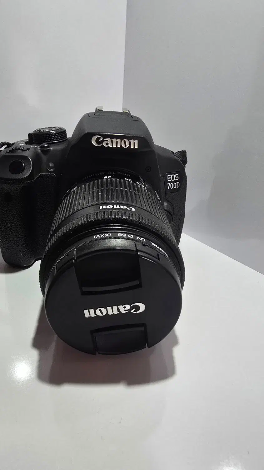 دوربین Canon EOS 700D + لنز EF-S 18-55mm|دوربین عکاسی و فیلم‌برداری|شیراز, شهرک والفجر|دیوار