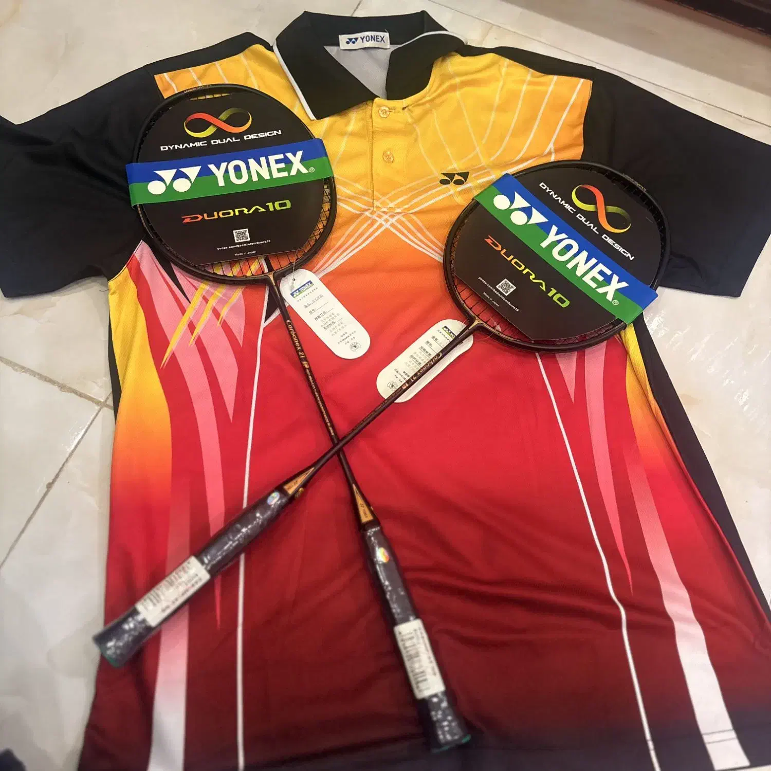 کوله و راکت‌های اصلی یکسری وسیله ورزشی|تجهیزات ورزشی|اصفهان, جلالیه|دیوار