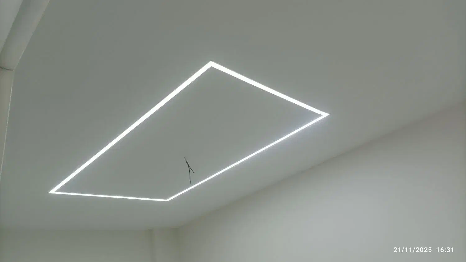 برق ساختمان|خدمات پیشه و مهارت|کنگاور, |دیوار