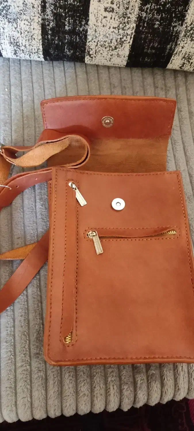 کیف دوشی چرم طبیعی|کیف، کفش، کمربند|شیراز, شهرک نیروی انتظامی|دیوار