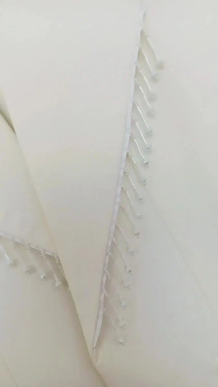 مانتو سفید|لباس|اردبیل, |دیوار