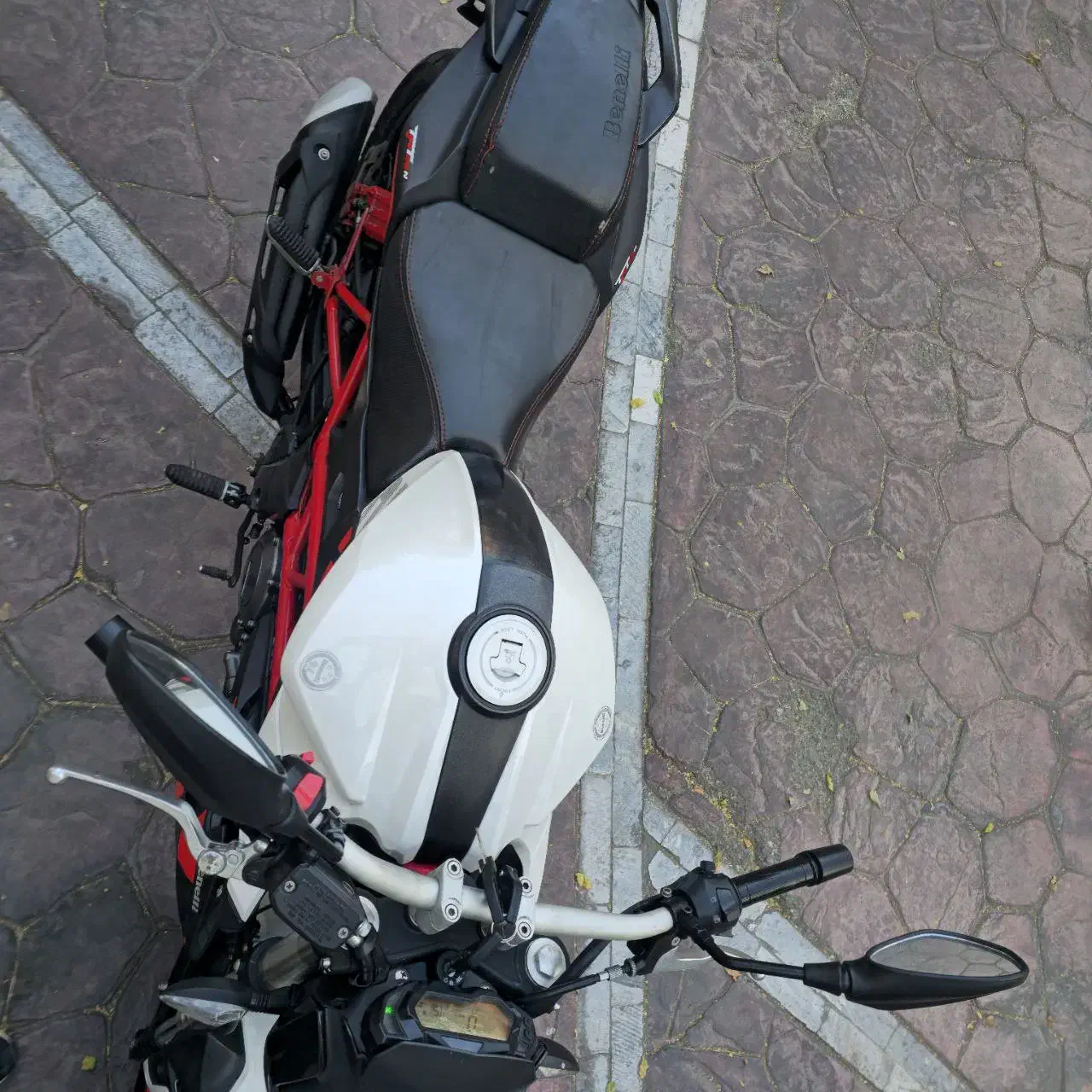 بنلی ۲۵۰ تک نیوفیس بدون خط وخش تمیز سالم|موتورسیکلت|تهران, جیحون|دیوار