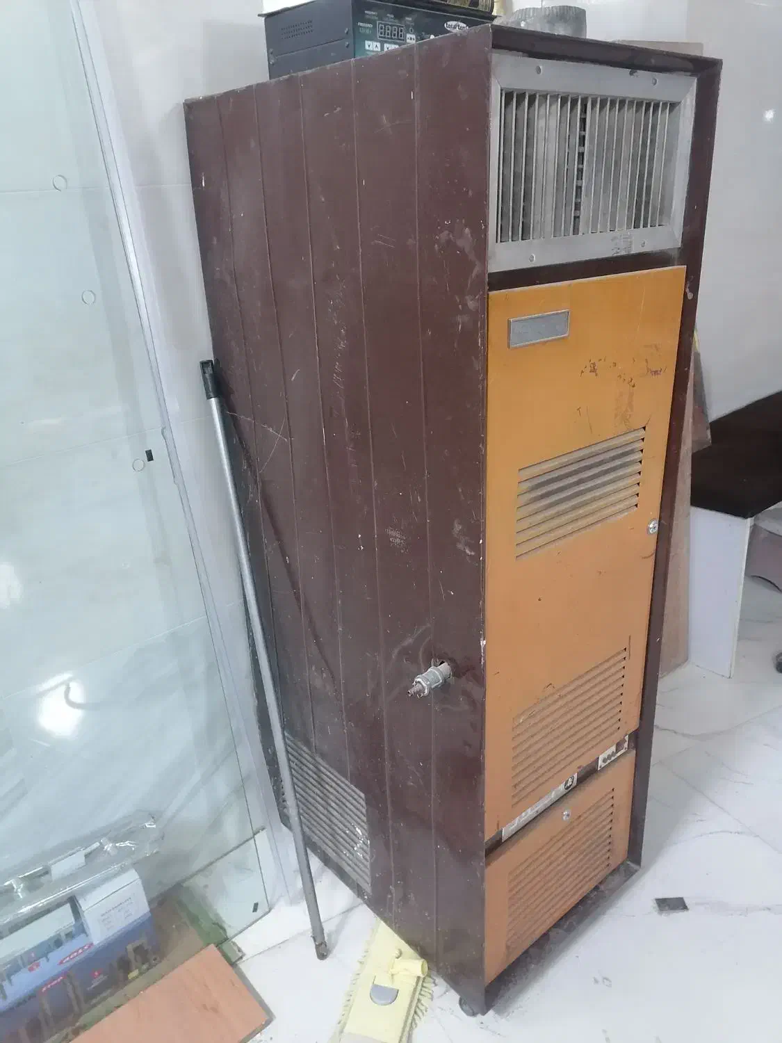 بخاری سالنی پلار فن دار|بخاری، هیتر، شومینه|همدان, |دیوار