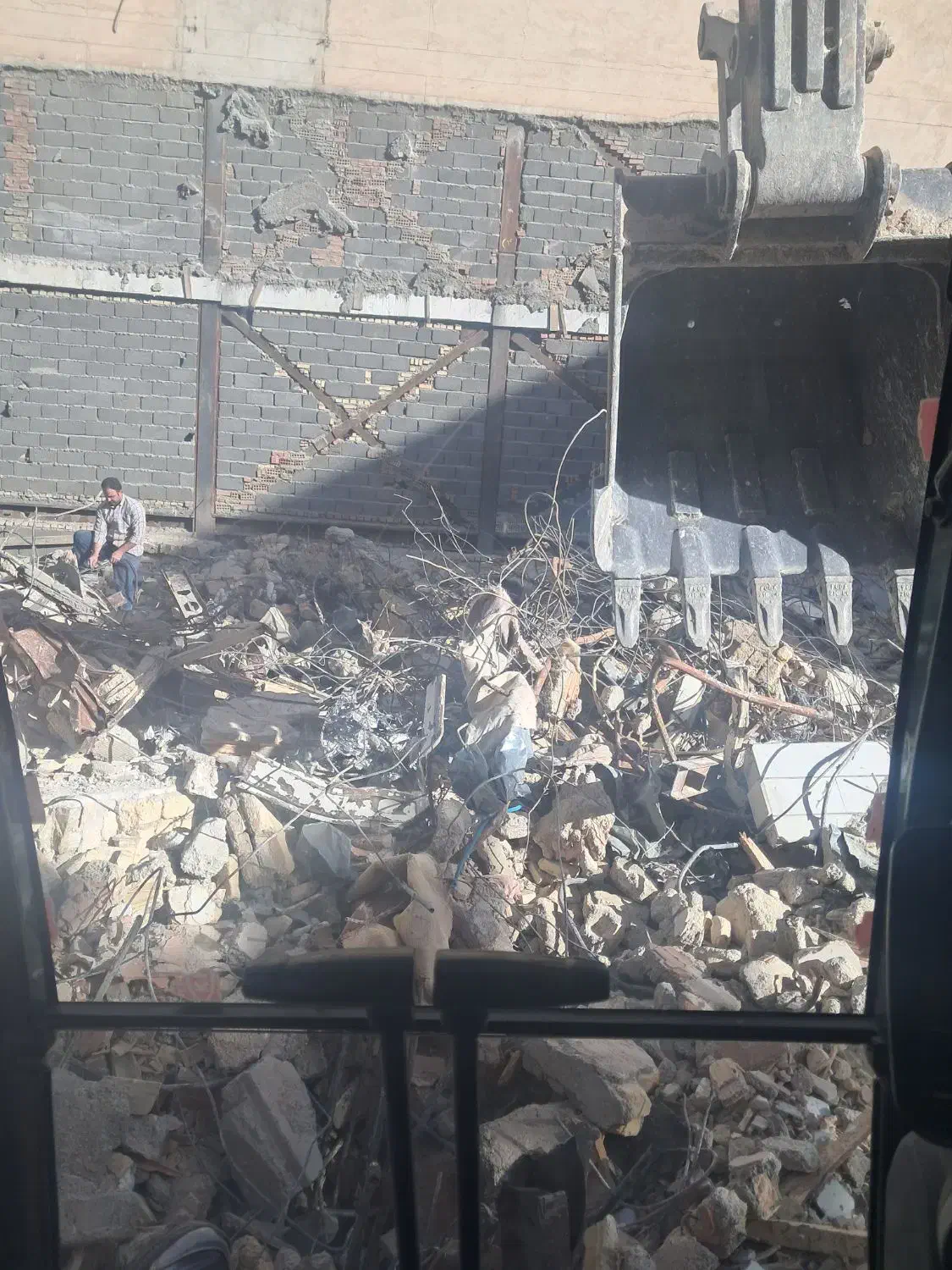 تخریب وگودبرداری|خدمات پیشه و مهارت|تهران, قیطریه|دیوار