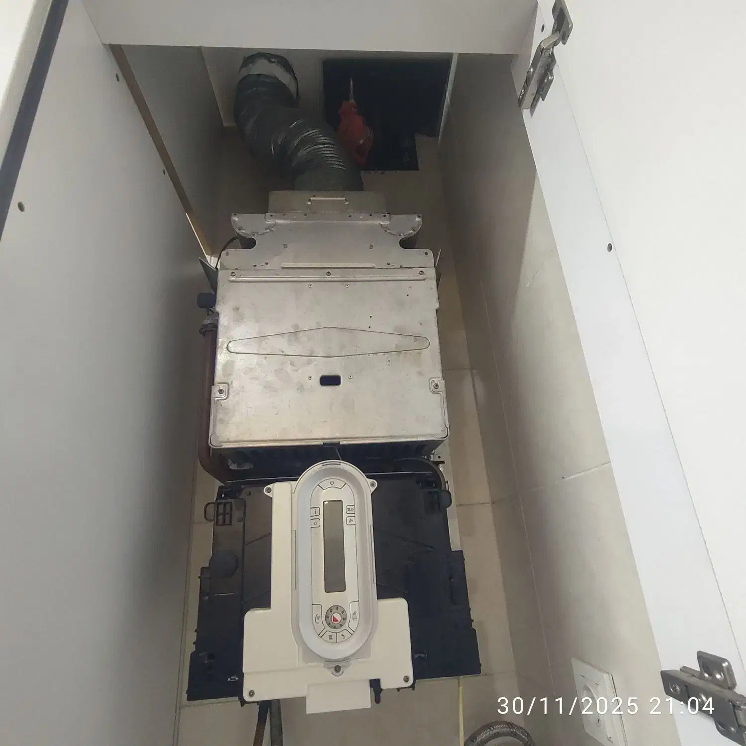 تعمیرات پکیج و شوفاژ گازی پارسا|آبگرمکن، پکیج، شوفاژ|داراب, |دیوار