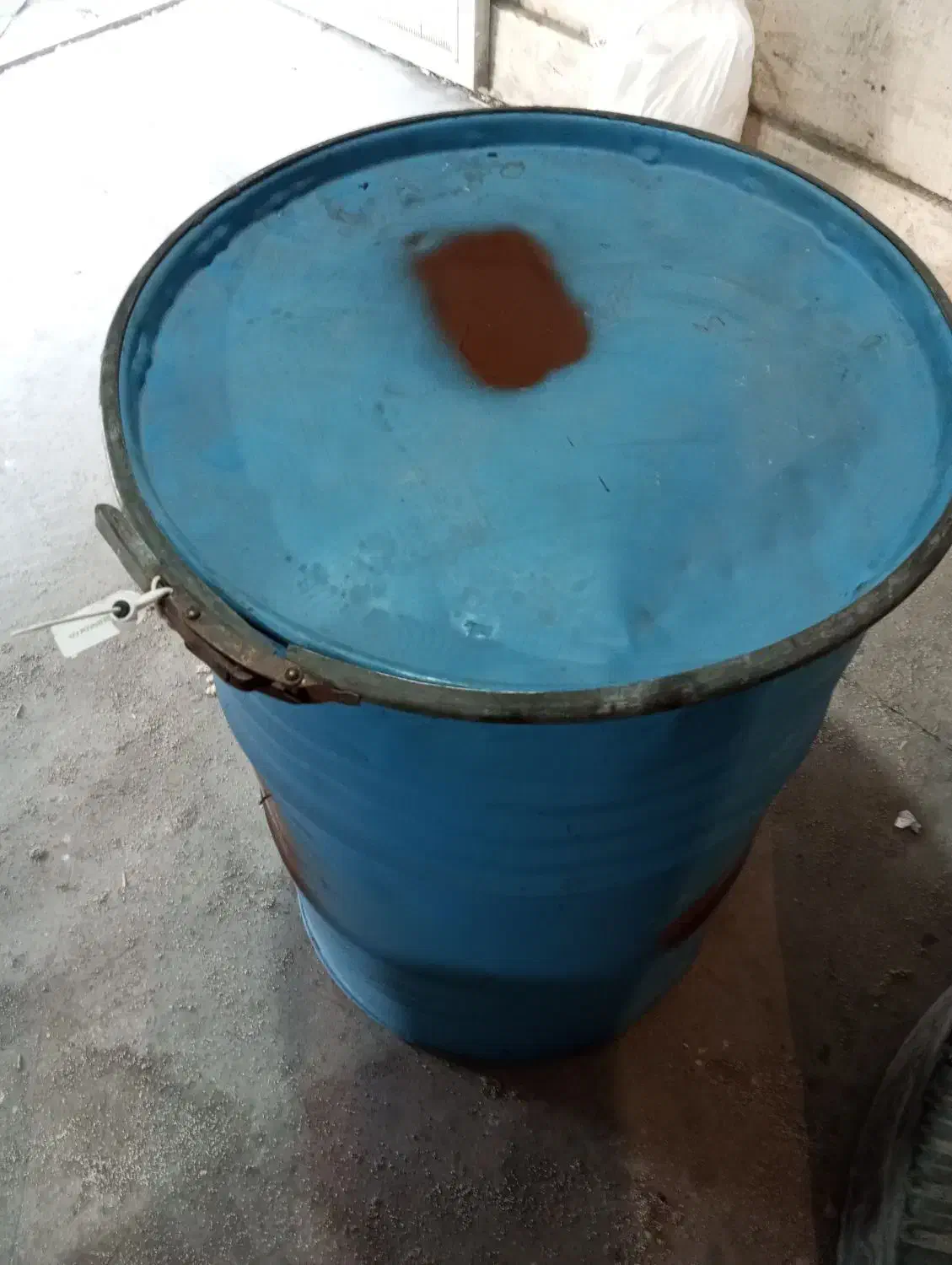 بشکه|ظروف نگهدارنده، پلاستیکی، یک‌بارمصرف|تبریز, |دیوار