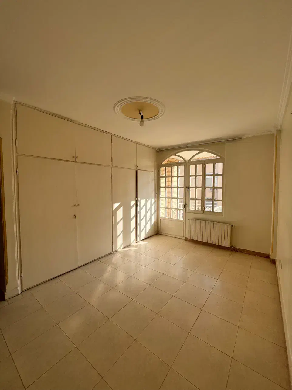 ۱۸۰ متربا پاسیو اختصاصی ۳خواب خوش‌ چیدمان moti