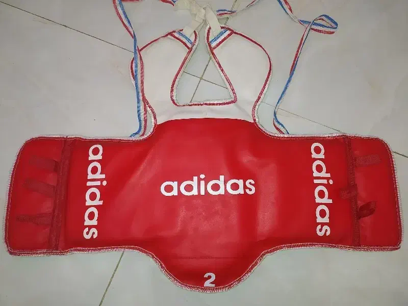 هوگو|تجهیزات ورزشی|ساری, |دیوار