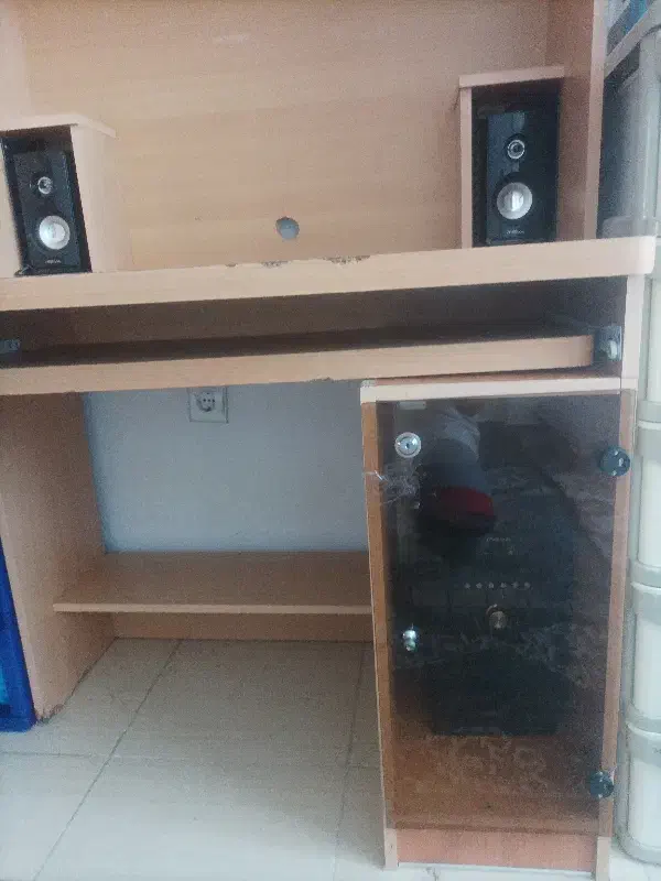 میز کامپیوتر|میز تحریر و کامپیوتر|مهاباد (آذربایجان غربی), |دیوار