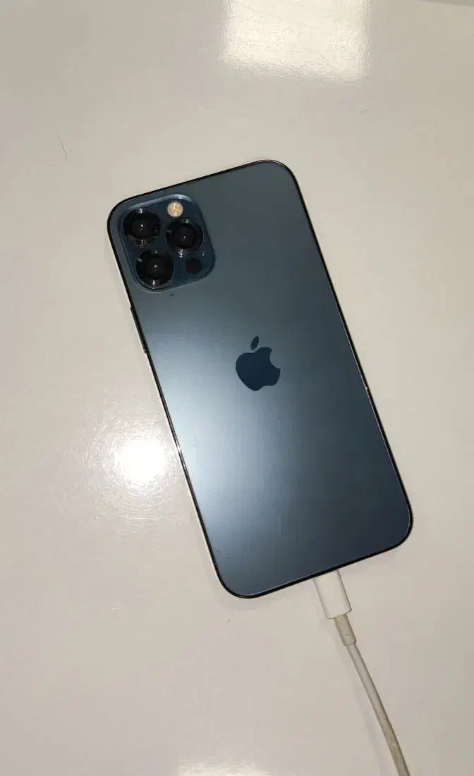 آیفون 12 pro آبی 256|موبایل|شهرکرد, |دیوار